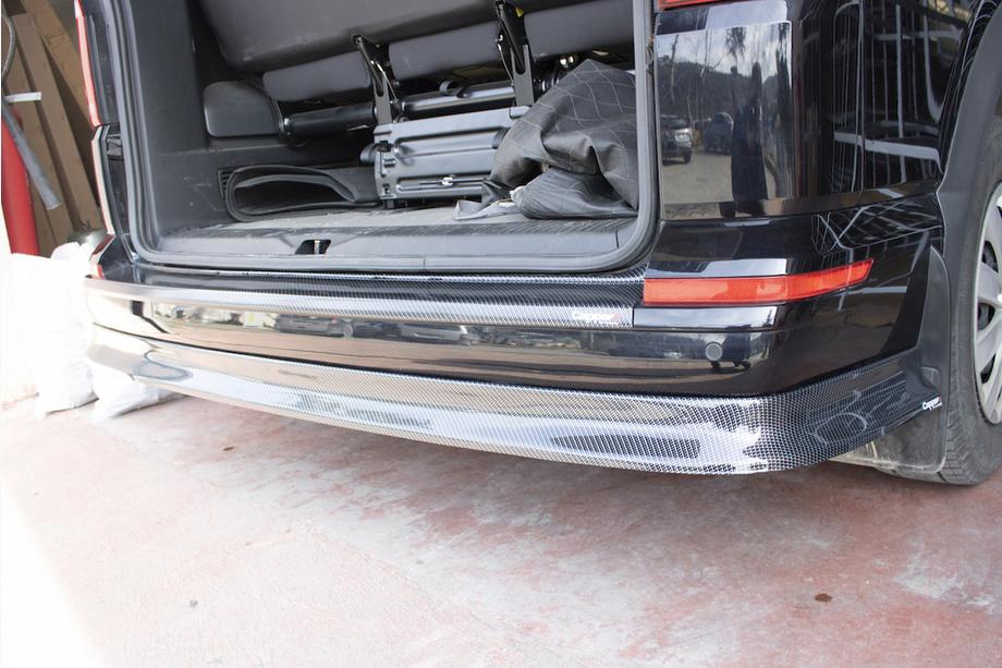 Volkswagen T6 2015-2024 Hecklippe Aufsatz in Carbon-Optik (ABS) Foto 10