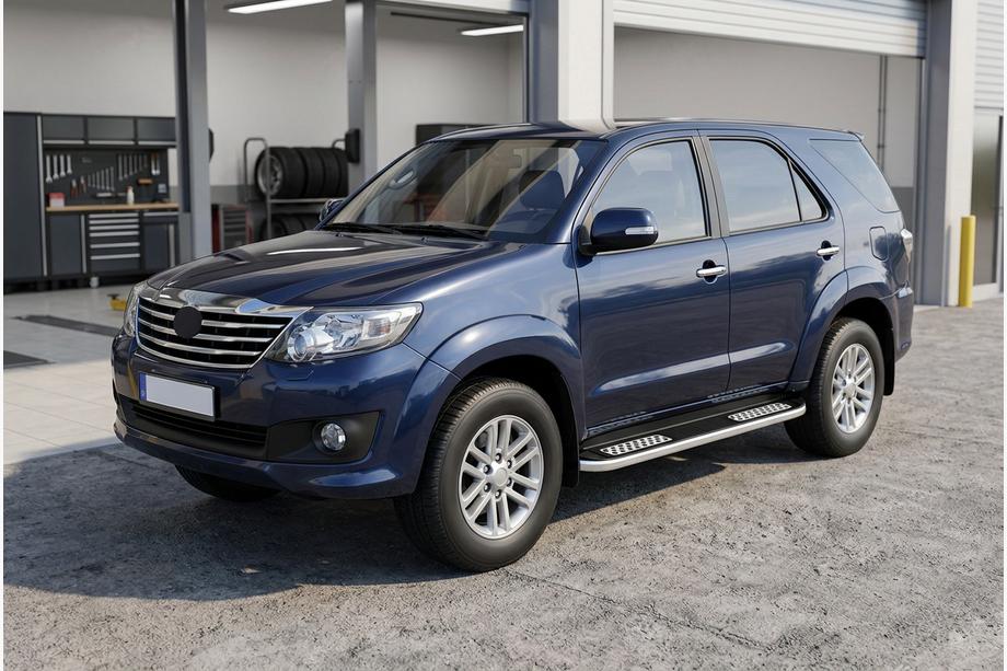 Toyota Fortuner 2006-2015 Seitenschweller Tayga V2 (2 Stk., Alu) Foto 1