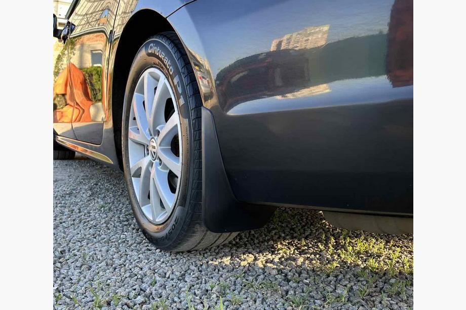 Volkswagen Jetta 2011-2018 Original Schmutzfänger Premium 2011-2013 Europa (4 Stk) Foto 5