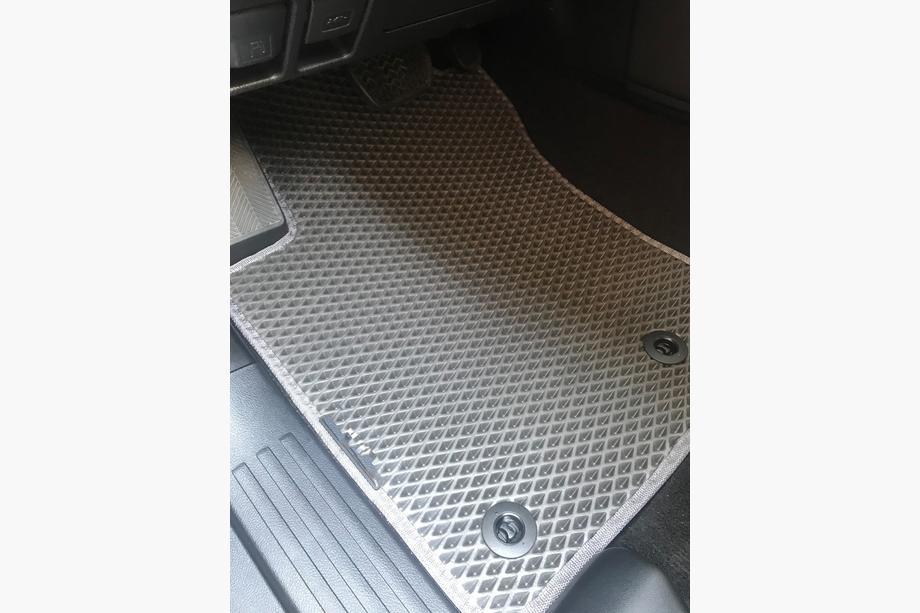 Toyota Land Cruiser Prado 150 2009-2023 EVA Fußmatten (schwarz) 7-Sitzer, 2013-2022 Foto 3