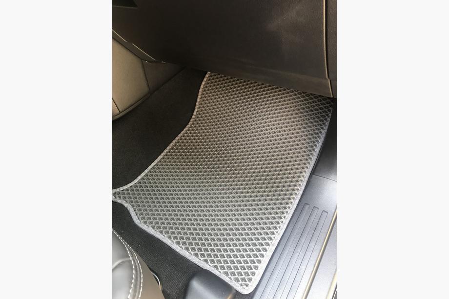 Toyota Land Cruiser Prado 150 2009-2023 EVA Fußmatten (schwarz) 7-Sitzer, 2013-2022 Foto 4