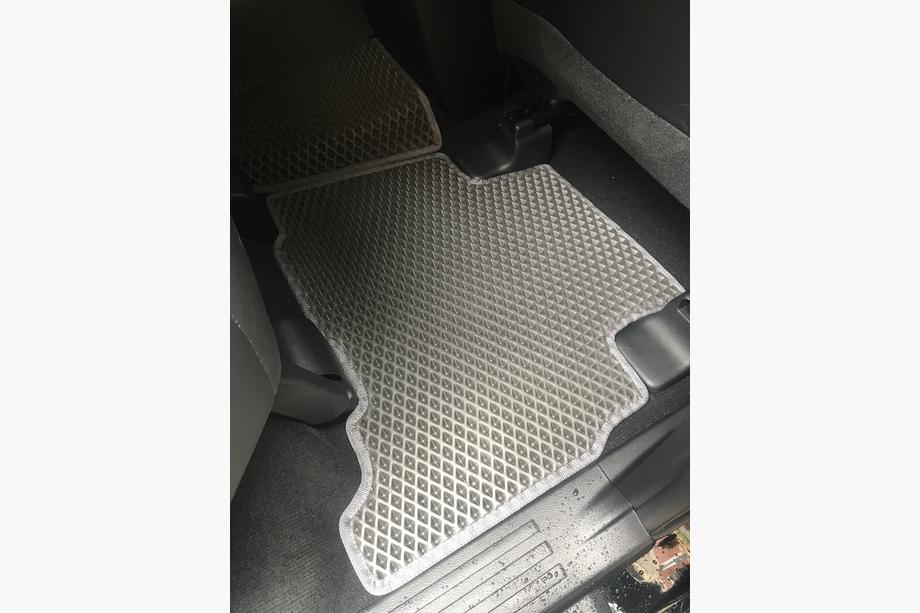 Toyota Land Cruiser Prado 150 2009-2023 EVA Fußmatten (schwarz) 7-Sitzer, 2013-2022 Foto 7