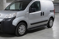 Fiat Fiorino/Qubo 2008-2024 Seitenschweller Tayga Black (2 Stk., Aluminium) Foto 1