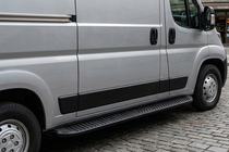 Citroen Jumper 2007-2025 Seitenschweller Tayga Black (2 Stk., Aluminium) Foto 1