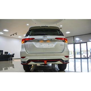 Lexus-TRD V2 Bodykit Set (für 2015-2020) Toyota Fortuner 2015- Foto 3