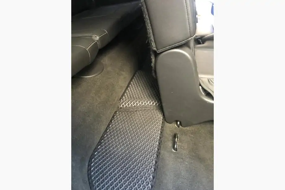 Chevrolet Suburban 2014-2019 Polyurethan Fußmatten 3 Reihen (EVA, schwarz) Foto 9
