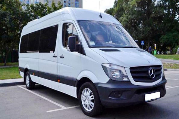 Umrüstung des Sprinter in einen Personenwagen