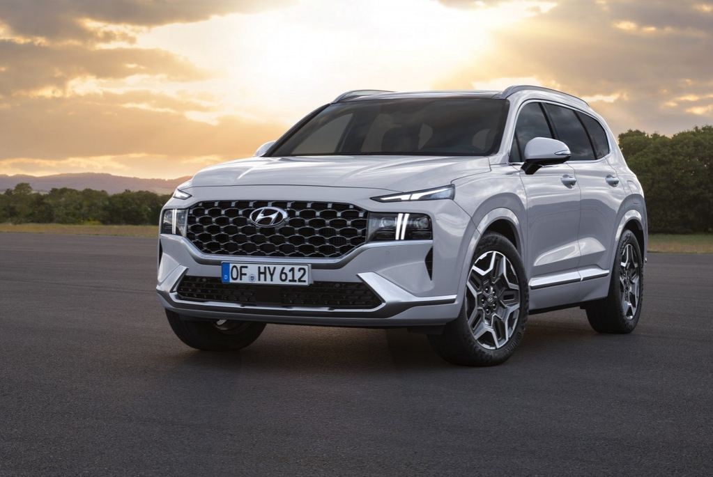 Die aktualisierte Version des Crossover Hyundai Santa Fe ist bereits im Verkauf