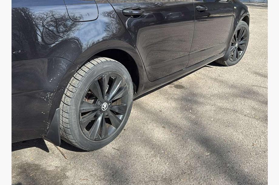 Skoda Octavia III A7 2013-2019 Original Schmutzfänger Premium SD, SW 2018+ (4 Stk) Foto 1