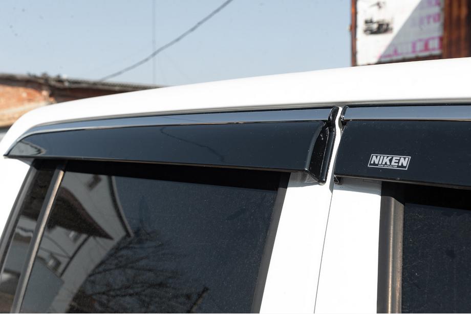 Volkswagen Amarok 2010-2022 Windabweiser mit Chromleiste (4 Stk, Niken) Foto 5