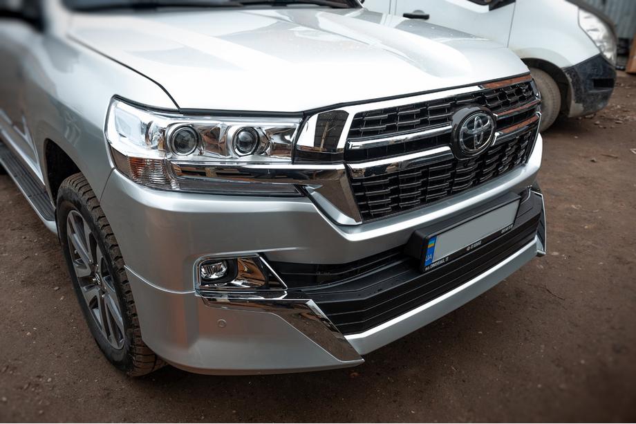 Toyota Land Cruiser 200 2007-2021 Kühlergrill 2016-2021 (Design 2021) Foto 1