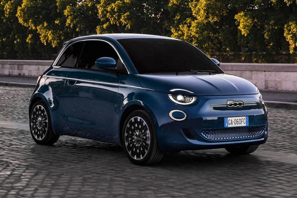 Fiat 500e elektrische Subcompact Fließheck Bewertung Foto 2