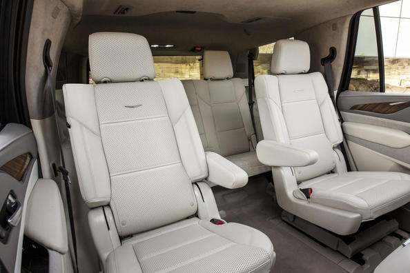 Cadillac Escalade SUV Bewertung Foto 9