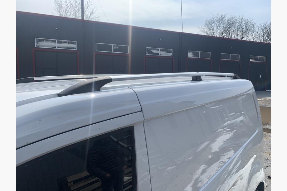 Ford Connect 2014-2021 Dachreling Chrom Standard, Kunststofffüße Foto 3