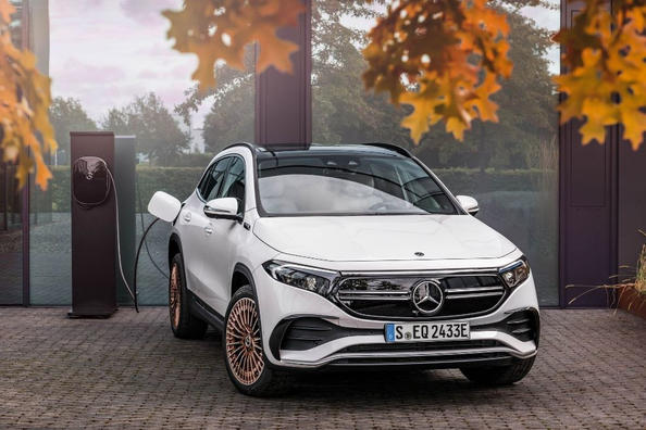 Kompakte elektrische Frequenzweiche Mercedes-Benz EQA