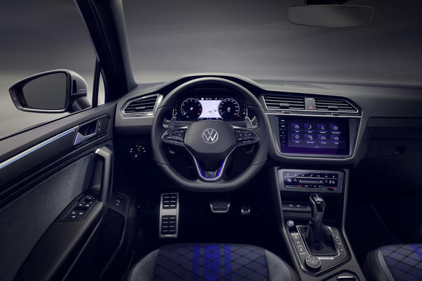 Überprüfung der aufgeladenen Modifikation des Volkswagen Tiguan R Foto 7