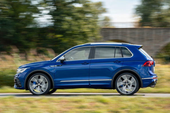 Überprüfung der aufgeladenen Modifikation des Volkswagen Tiguan R Foto 4