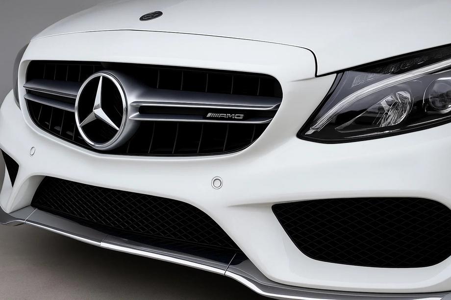 Mercedes C-class W205 2014-2021 Frontgrill C63-Design (für Avantgarde/AMG-Line/C43 AMG) Image