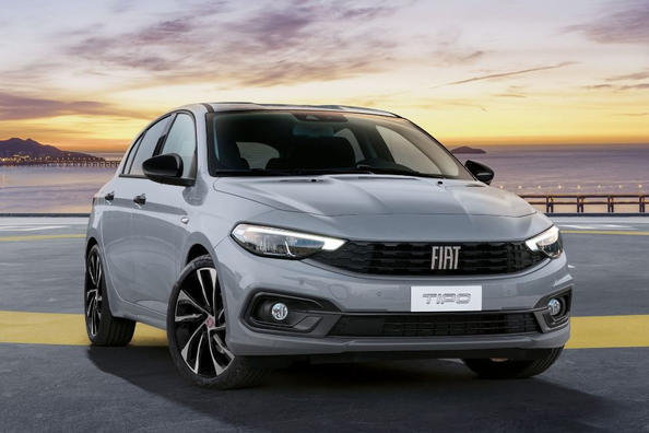 Aktualisierter fünftüriger Schrägheck Fiat Tipo Schrägheck