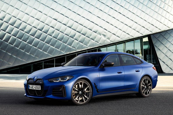 Die erste Generation des BMW i4 Electric Liftback Foto 1