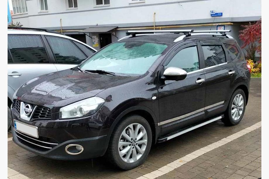 Nissan Qashqai 2010-2014 Türleisten Carmos (4 Stk, Edelstahl) Carmos, +2 (lang) Foto 3