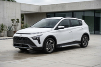 Hyundai Bayon 2021- Seitenschweller Vision New Grey (2 Stk., Aluminium) Foto 1