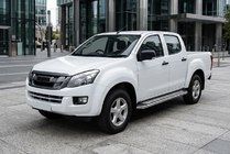 Isuzu D-Max 2011-2019 Trittbretter Maydos V2 (2 Stk., Aluminium) Foto 1