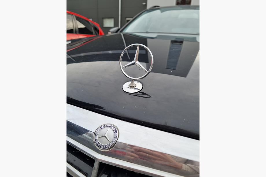 Mercedes E-class W211 2002-2009 Emblem Zielscheibe (ohne Schriftzug) Foto 6