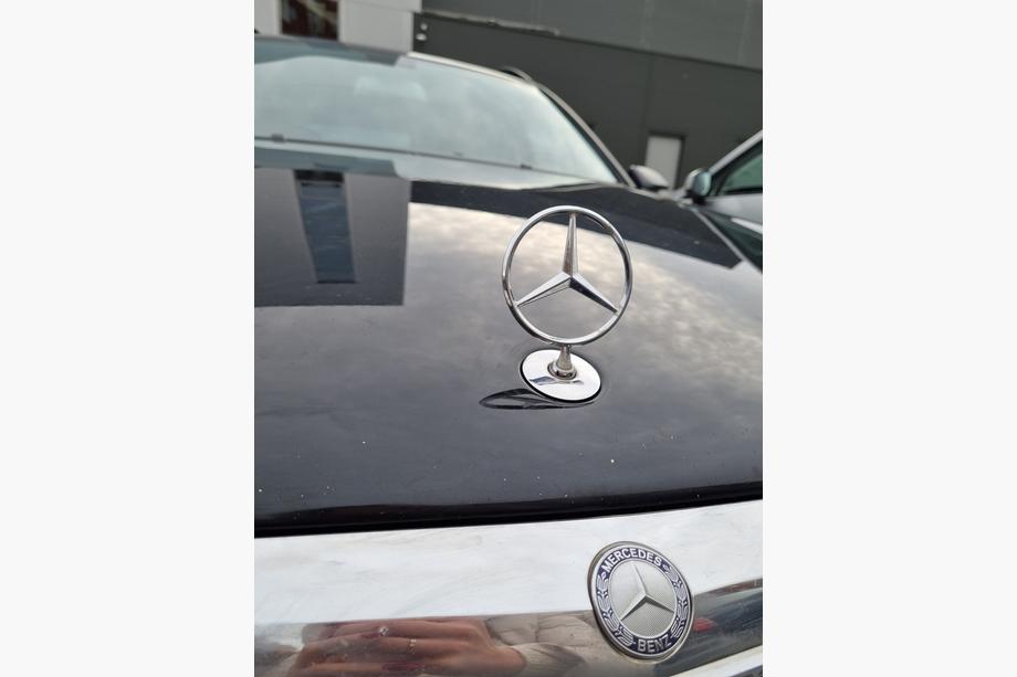 Mercedes E-class W211 2002-2009 Emblem Zielscheibe (ohne Schriftzug) Foto 8
