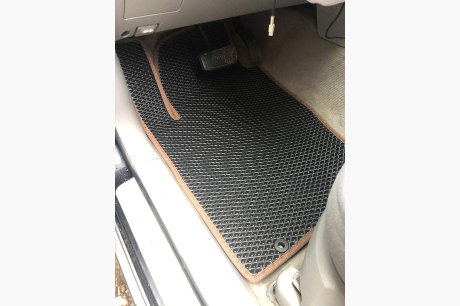 Kia Sorento I BL 2002-2009 EVA Fußmatten (schwarz) Image