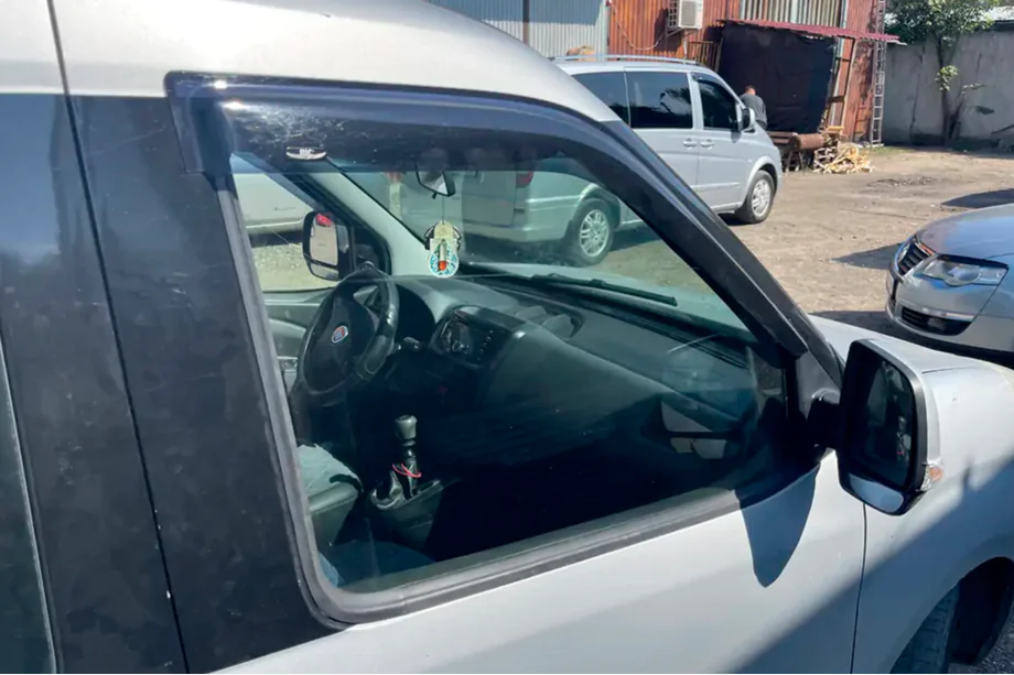 Opel Combo 2012-2018 Windabweiser (2 Stk, HIC) Image