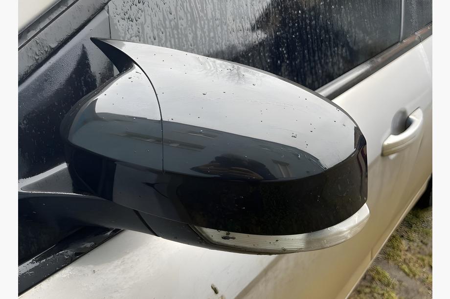 Ford Mondeo 2008-2014 Spiegelabdeckungen BMW-Style (2010-2014, 2 Stk) Foto 2