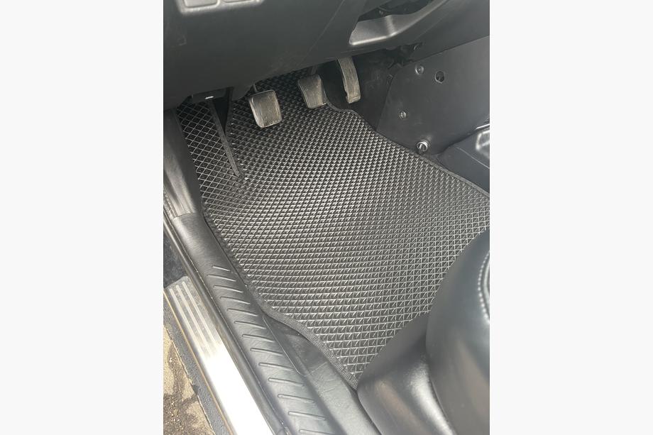 Ford Mondeo 2000-2007 EVA Fußmatten (schwarz) Image
