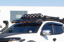 Ford Ranger 2011–2022 Windschutzscheibenblende (LED) Foto 1