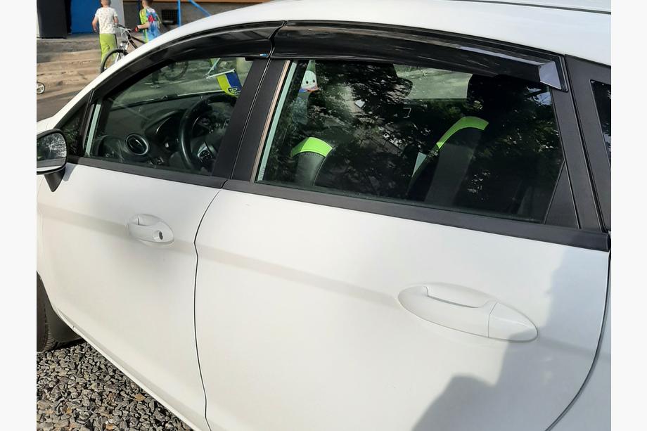 Ford Fiesta 2008-2017 Windabweiser (4 Stk., Sunplex Sport) Foto 7