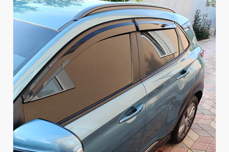Hyundai Kona 2017-2023 Windabweiser (4 Stk., Sunplex Sport) Foto 4