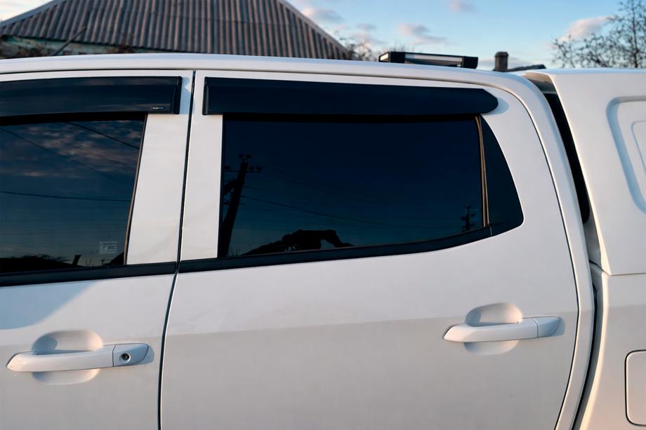 Isuzu D-Max 2019- Windabweiser (4 Stk., Sunplex Sport) Foto 9
