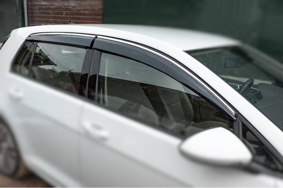 Volkswagen Golf 7/E-Golf 2012-2020 Windabweiser mit Chromleiste HB (4 Stk., Sunplex Chrome) Foto 2