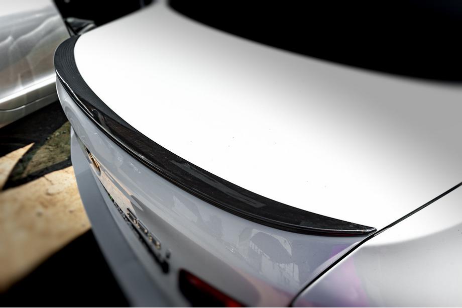 BMW 5 Series F10/F11 2010–2016 Heckspoiler Lippe Sunplex (für F10, schwarz) Foto 1