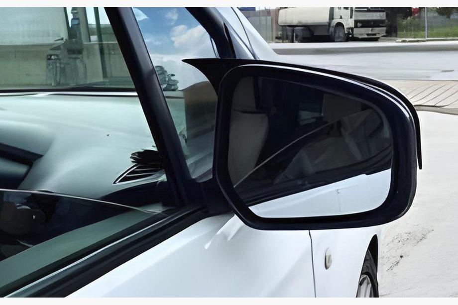 Ford Courier 2014-2023 Spiegelabdeckungen BMW-Style (2014-2018, 2 Stk) Foto 3