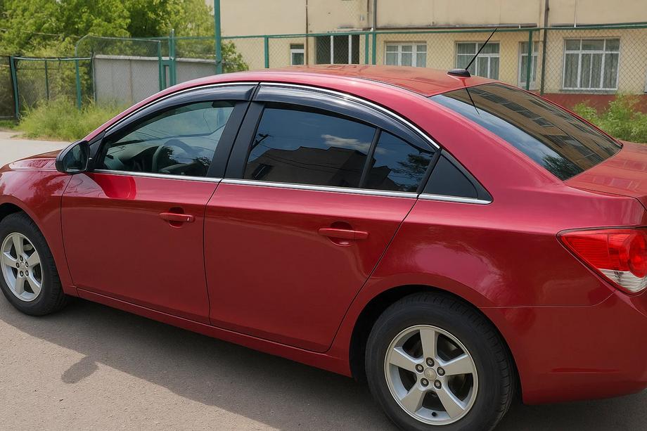 Chevrolet Cruze 2009–2015 Windabweiser mit Chromleiste SD (4 Stk, ABM) Foto 1