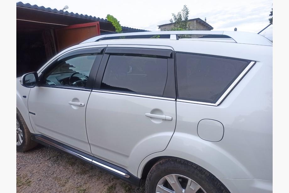 Mitsubishi Outlander 2012-2021 Chrom Windabweiser (4 Stk., Libao) Foto 1
