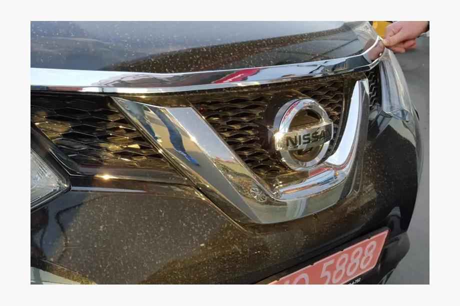 Nissan X-trail T32/Rogue 2014-2021 Motorhaubenschutz Libao (Kunststoff) Foto 1
