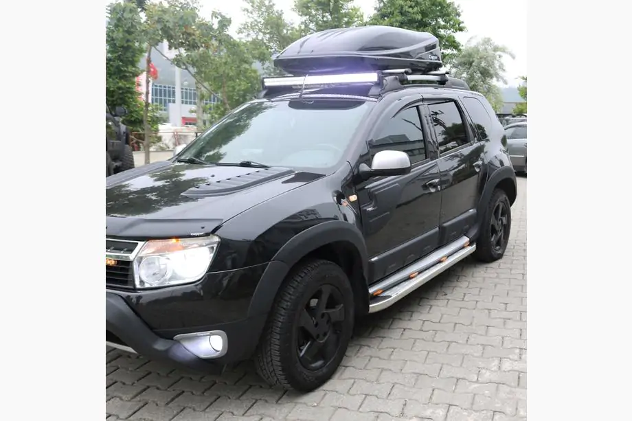 Dacia Duster 2008-2018 Obere Türleisten (2 Stück) Foto 5