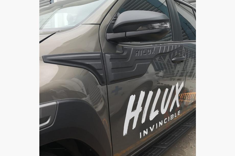 Toyota Hilux 2015- Tuerleisten oben (4 Stk, ABS) Foto 3