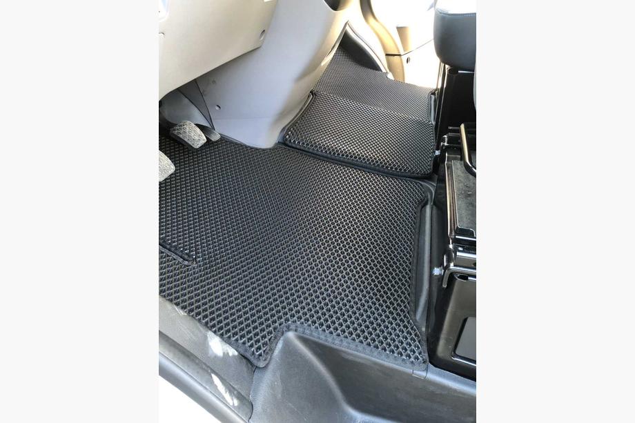 Hyundai H350 2014- EVA Fußmatten (schwarz) Image