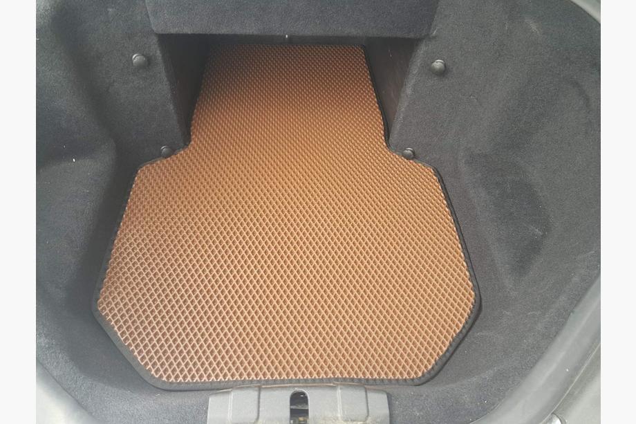 Tesla Model S 2012– Vordere Kofferraummatte EVA (2WD, 2012-2021, Ziegelrot) Foto 2