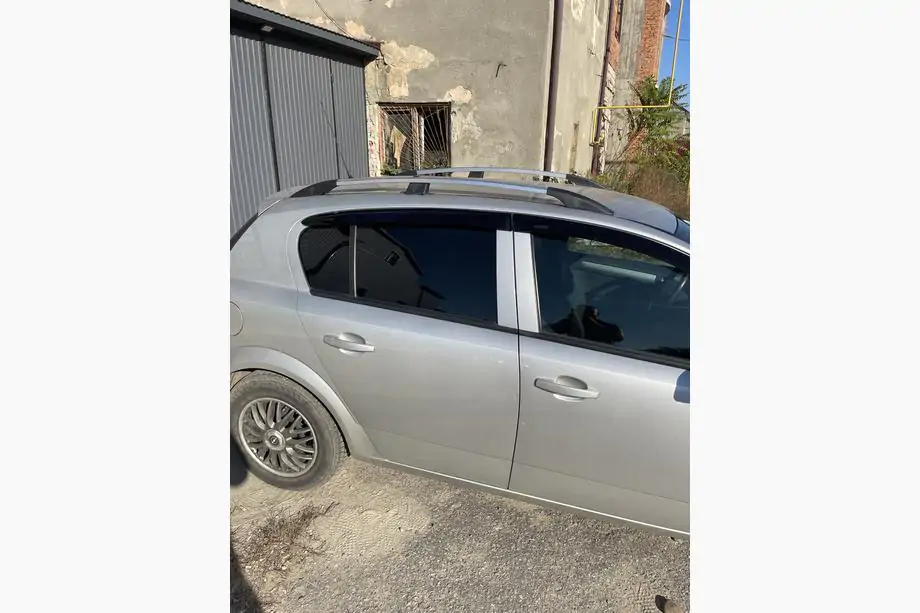 Opel Astra H 2004-2013 Aluminium Dachreling (HB, Chrom) Foto 8