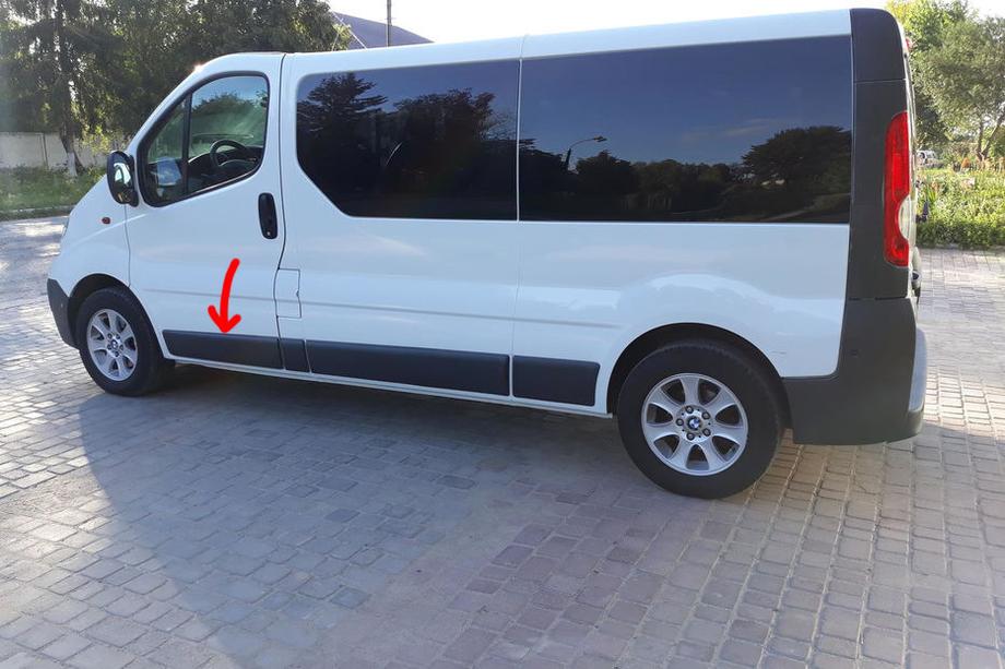 Renault Trafic 2001–2015 Original Türschutzleiste gebraucht (L1) Image