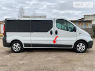Renault Trafic 2001–2015 Original gebrauchte Türschutzleiste (R2) Foto 1